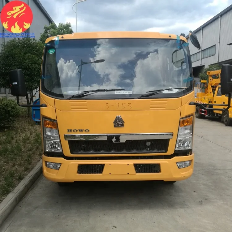 Sinotruck HOWO RHD 8000Liters compactor garbage trucks for sale