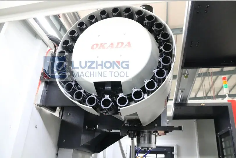 Китайской CNC Обрабатывающий Центр VMC850 С FANUC Руку 24ATC и 4-й Оси