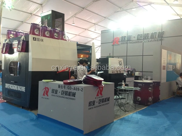 2016 XINYE non-woven box tissue bag making machine