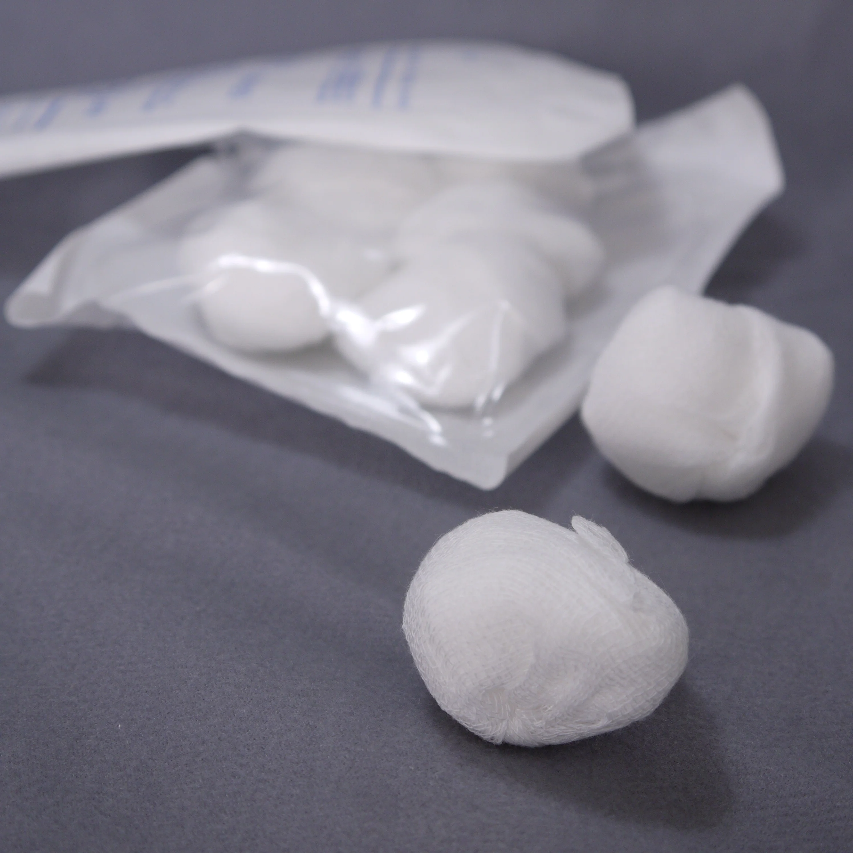 GAUZE BALL (2) - .JPG