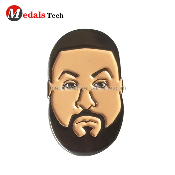 Производители Китай Оптовая Пользовательские формы сувенир малыш нагрудный булавка с черным цанговое крепление