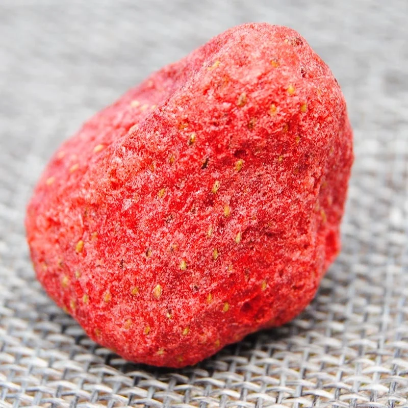 Wholesale High Quality Freeze-dried Red Strawberry FD Fresh Fruit Snacks In Bulk
