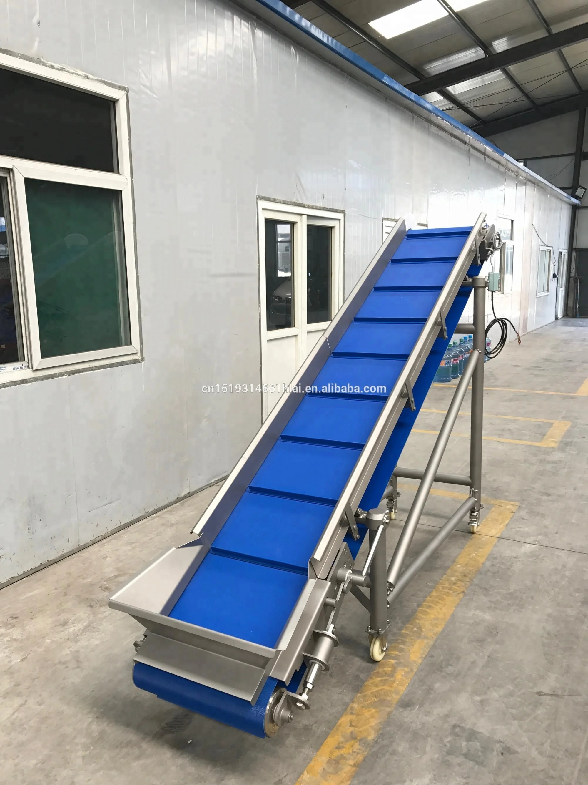 high quality food conveyor belt conveyor with presoaking tank portable inclined belt conveyor for sale