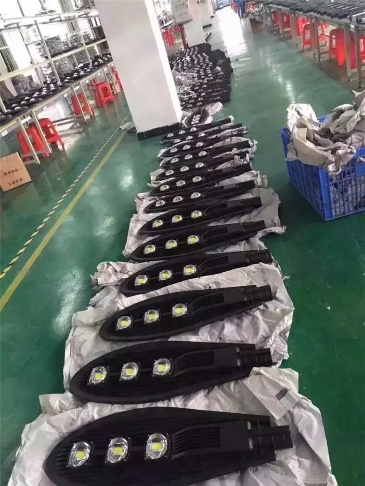 
5 Years Warranty Model Design Street LED Light Price of LED Street Lights 