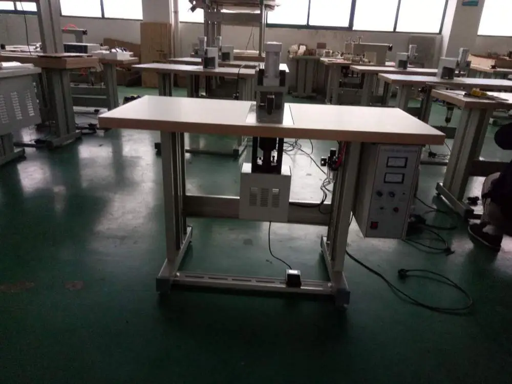 ultrasonic spot welding machine