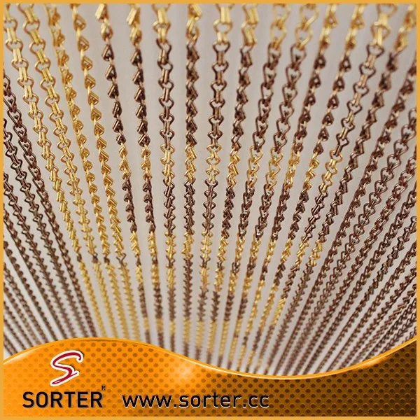 different color metal chain wall hanging decorations for office building