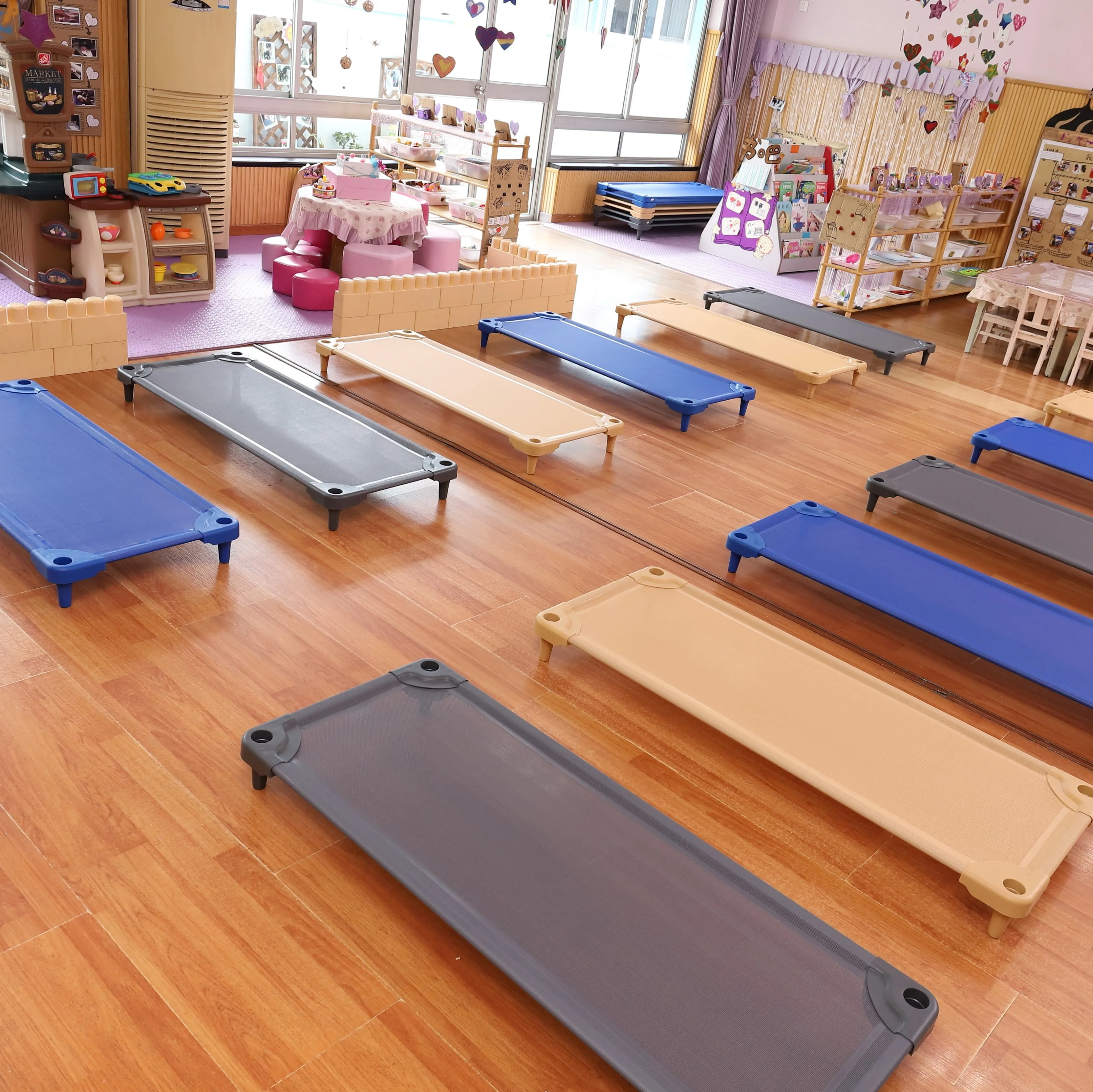 Factory Kids Toddler Naptime Cot, Stackable Daycare Sleeping Cot for Kids cama de plstico moldeado