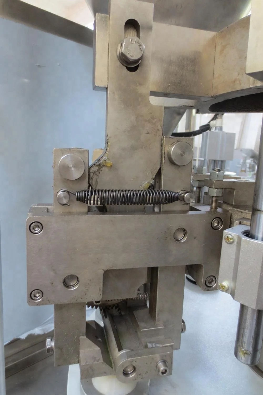 
Top quality easy operation Automatic AB glue aluminum tube filling machine 