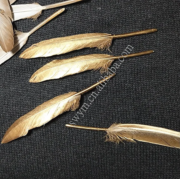 Factory Supply DIY Decoration Gold Painted Goose Plume Feather Wholesale Metallic Gold Glitter Feathers