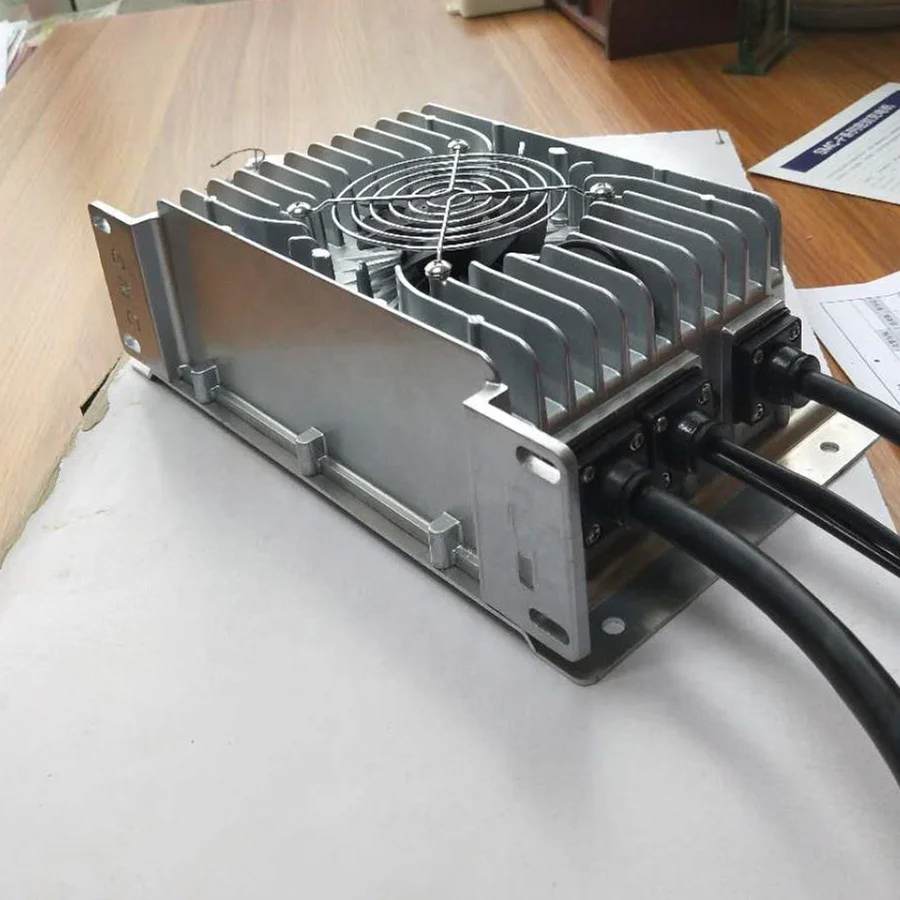 
2.2KW 96V 15A vehicle-mounted automatic charging machine,marine waterproof car battery charging machine,EV charger,OEM 