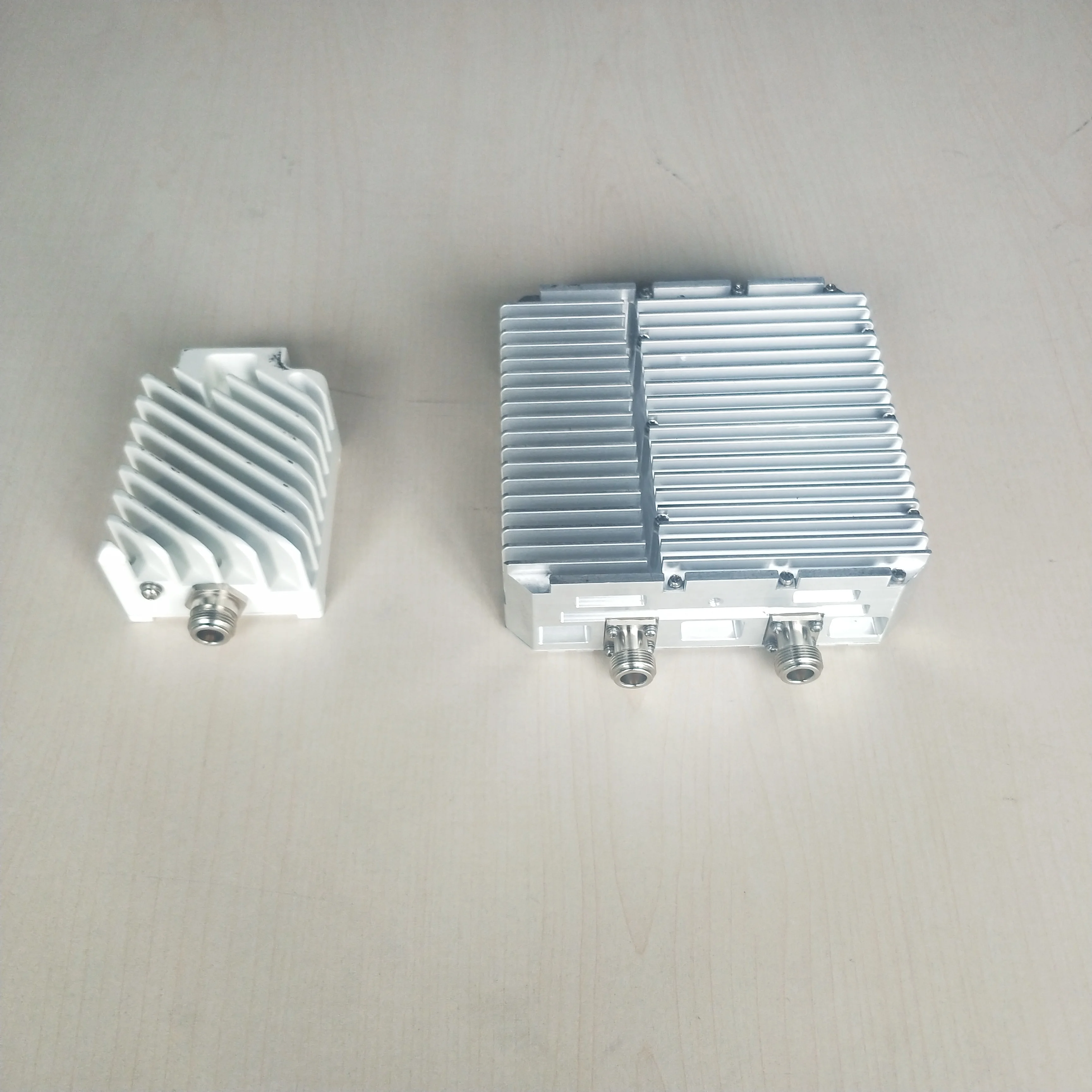 200mW/2W/4W/8W/10W/12W/15W стойка или наружная модель RF спутник ku