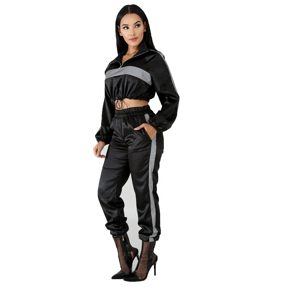 Drop Shipping Wholesale Hooded Reflective Stripes Trackssuit Two Pieces Womens Tracksuit Sets