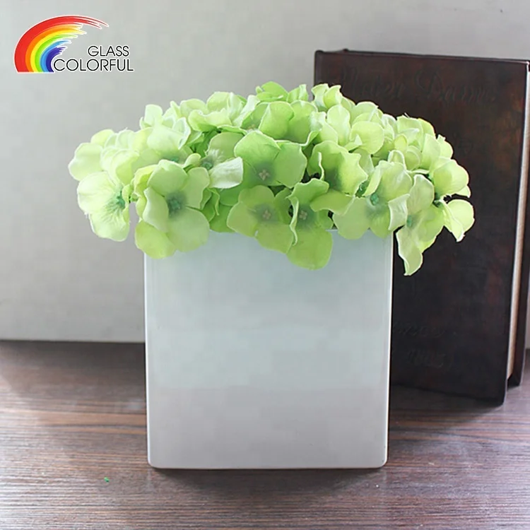 Дешевые цветные стеклянные квадратные стеклянные вазы с цветами