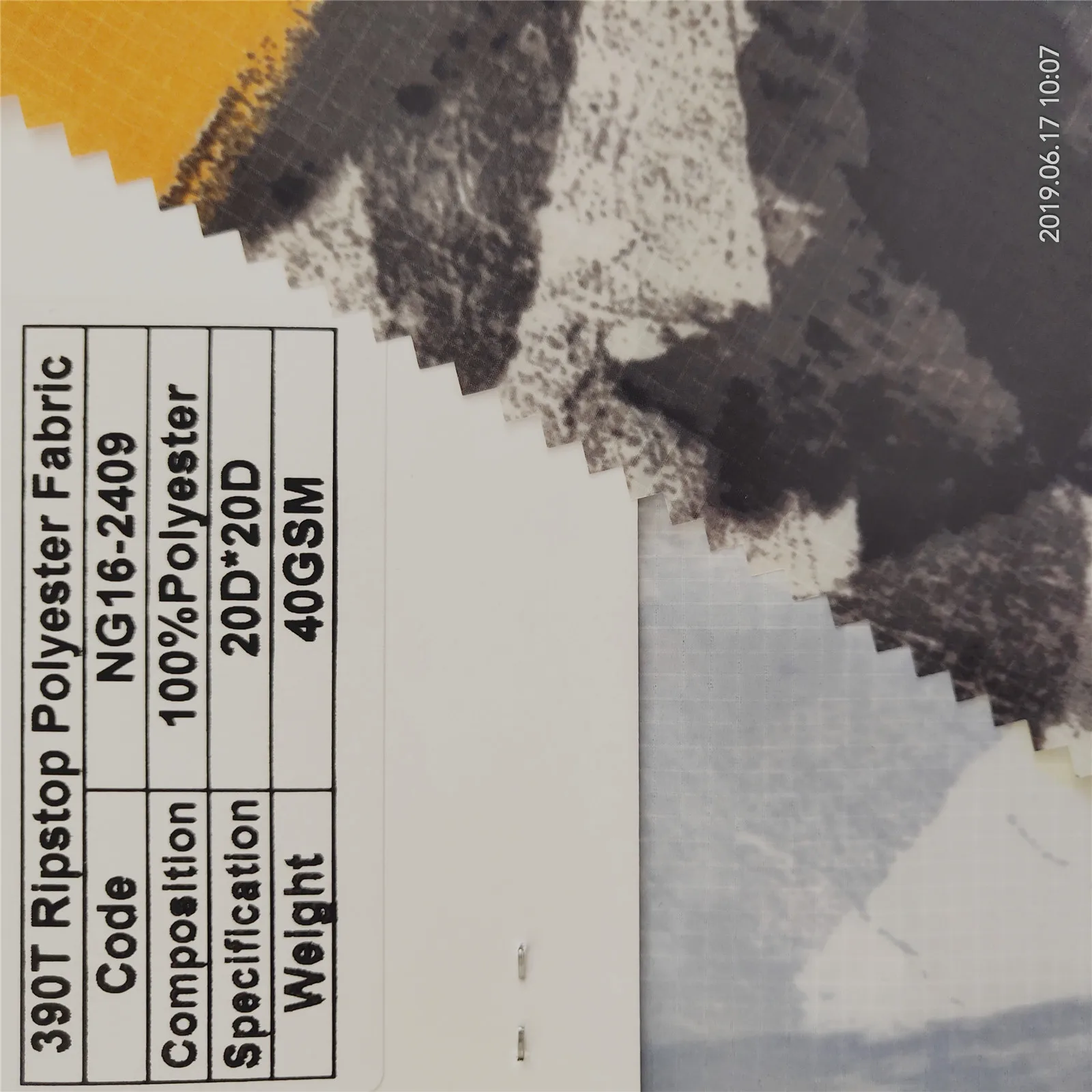 
2019 New Design 100%Polyester Ripstop Fabric Reasonable price top quality with coating PU white For mens jackets 