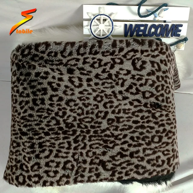 Plush short pile 100% polyester leopard print faux fur fabric
