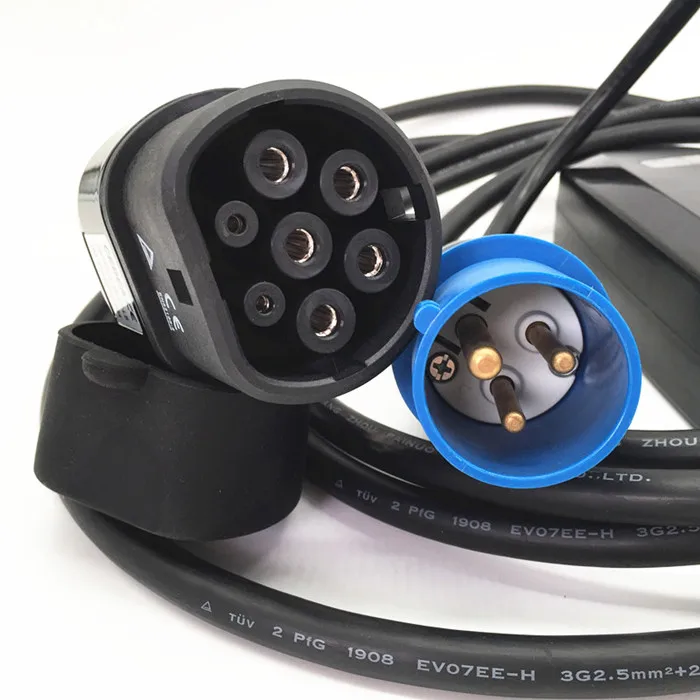 32a Single phase LEVEL 2 LCD Display home charging connector with IEC 62196-2 female type 2 plug