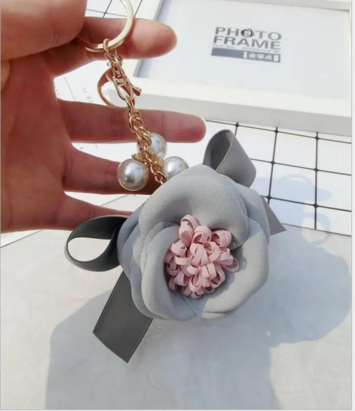 2018 YIWU factory wholesale fashion high quality beautiful Chiffon Flower Pearl keychain