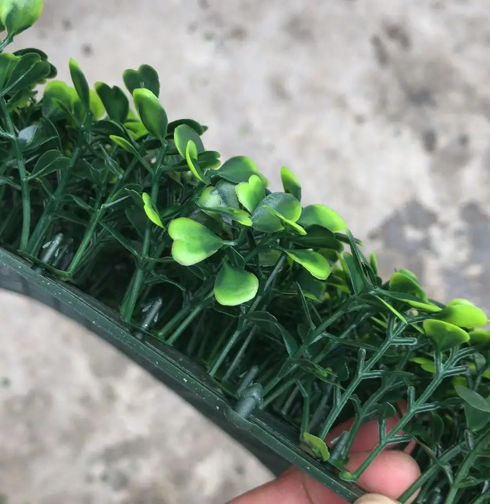 Factory Price Plastic Anti UV Artificial Boxwood Fence Hedge Panels Mat Plants Green Wall