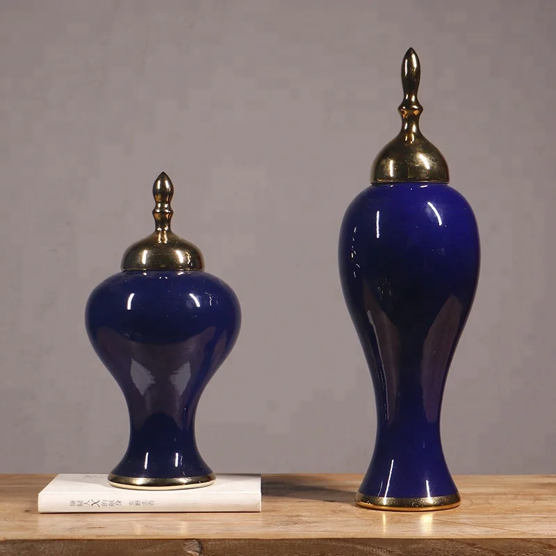 New classic porcelain  vase with lid for home decoration ceramic jar for decorative holiday gift with