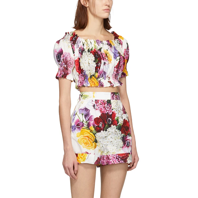 Full Floral Print Cover Up Fashionable Women Wearing Three Quater Sleeves Ruffles Neck Off the Shoulder Top Women