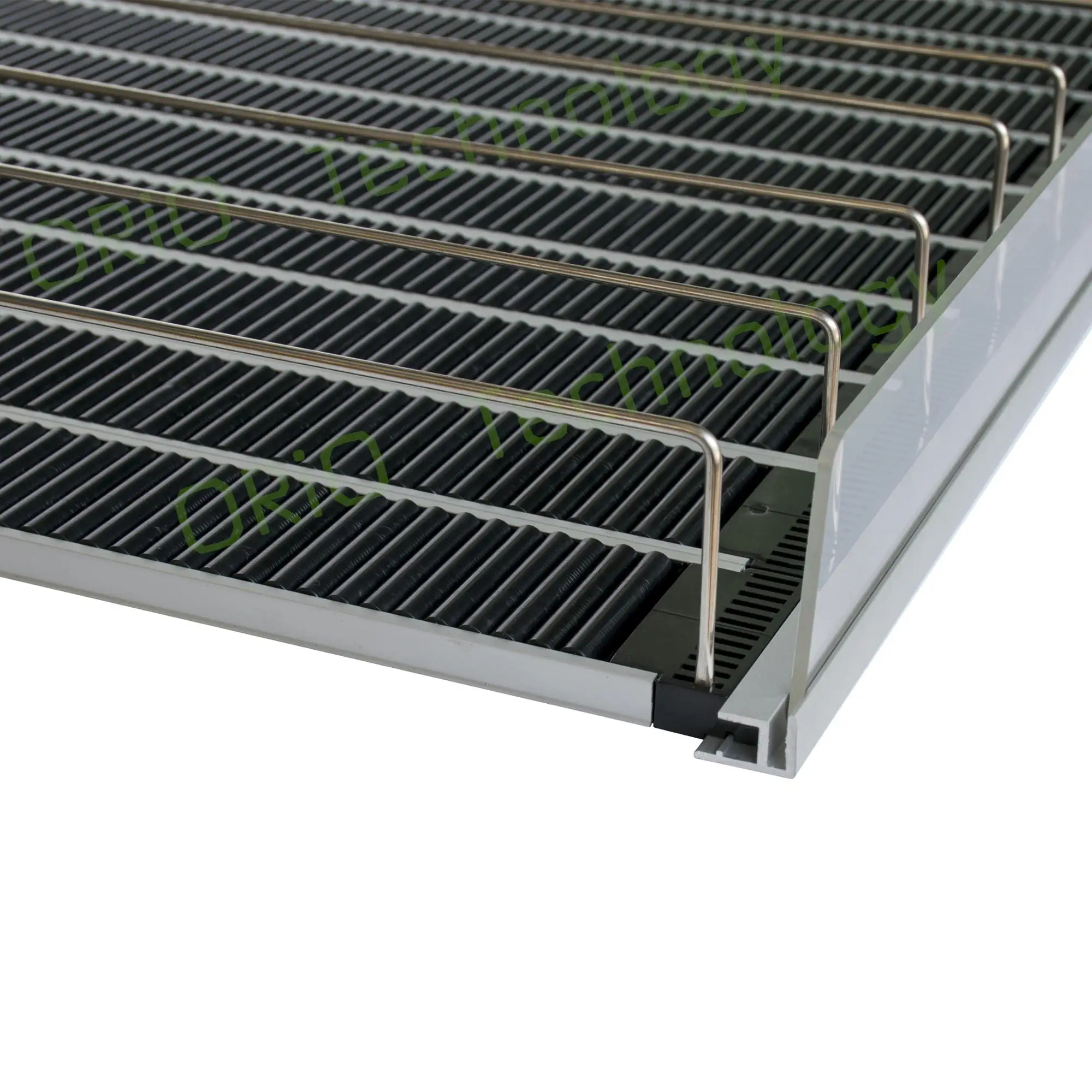 Magnetic Divider Plastic Gravity Feed Roller Shelf System For Beverage Cooler