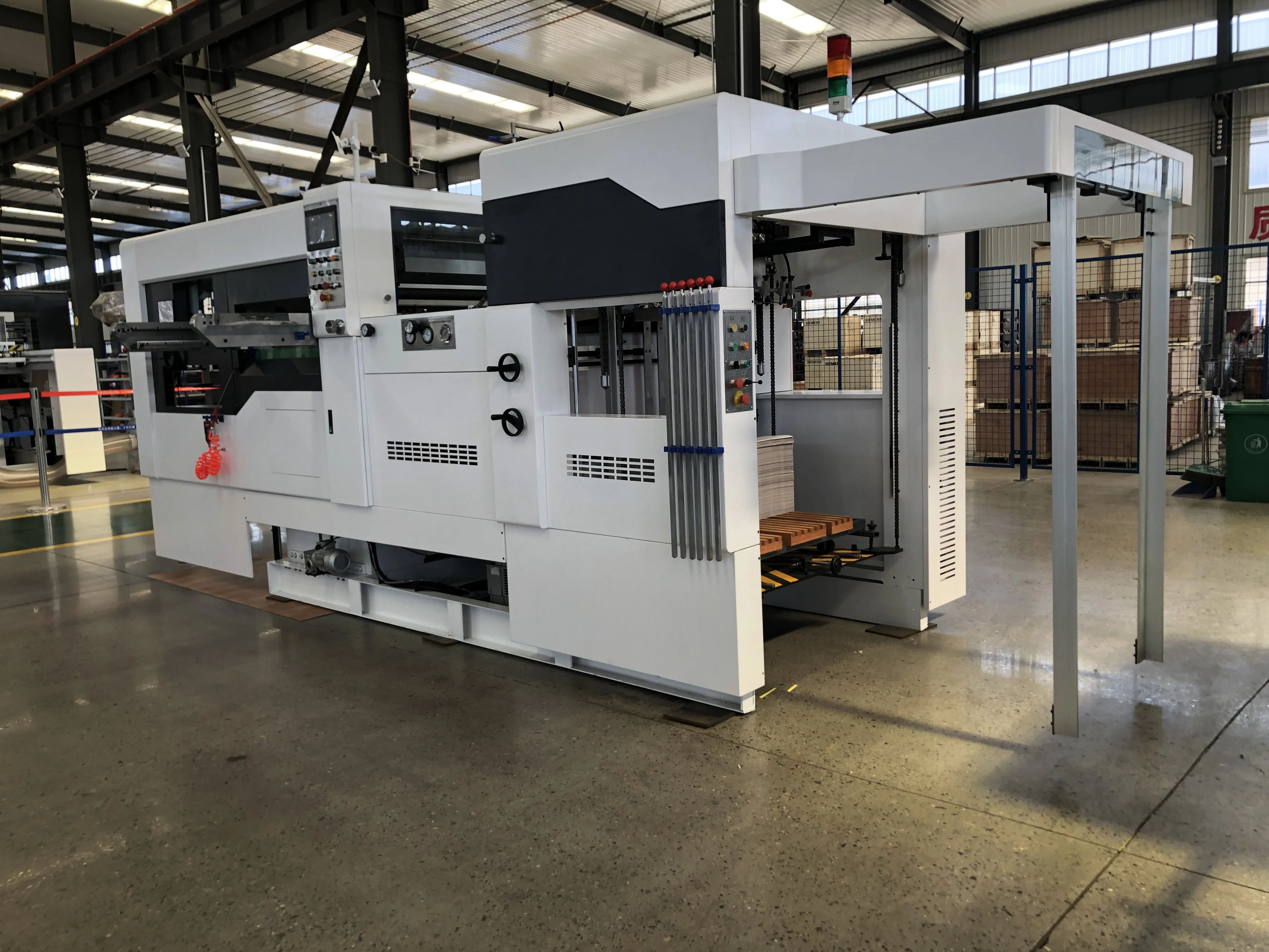 I PACK High Speed Fidek Feeding Cardboard Die cutting Machine