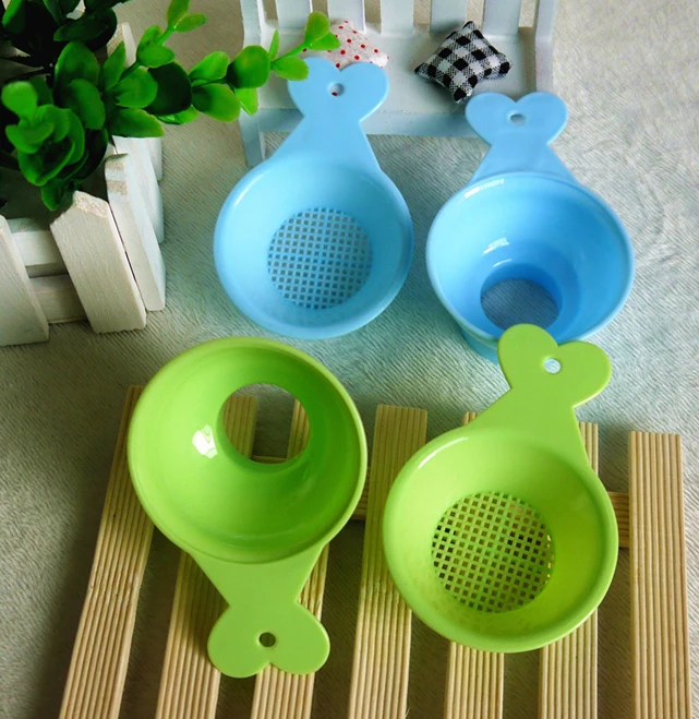 2pcs lot High quality PP material baby Milk powder Funnel Fruit juice Filter