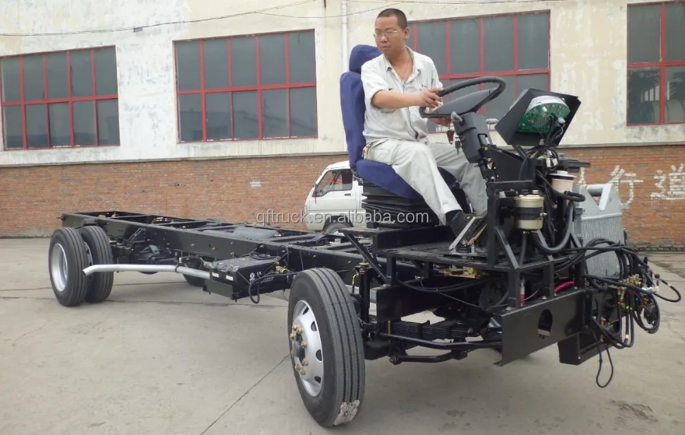 China Dongfeng 12m tourist bus chassis for sales in Botswana