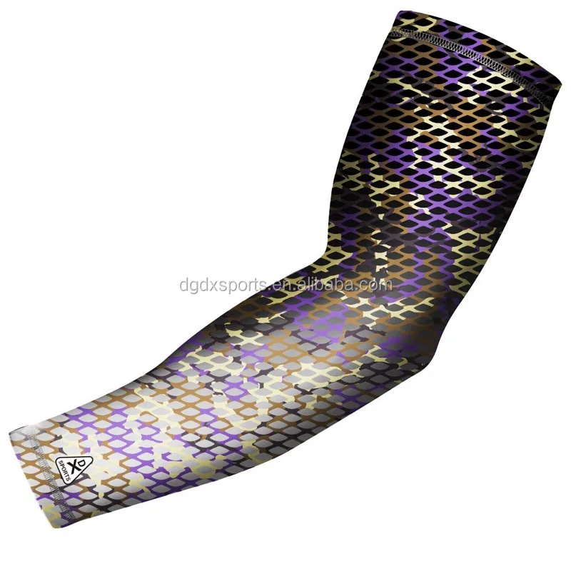 
Good quality USA Badger women polyester spandex Digital Camo Arm Sleeves 