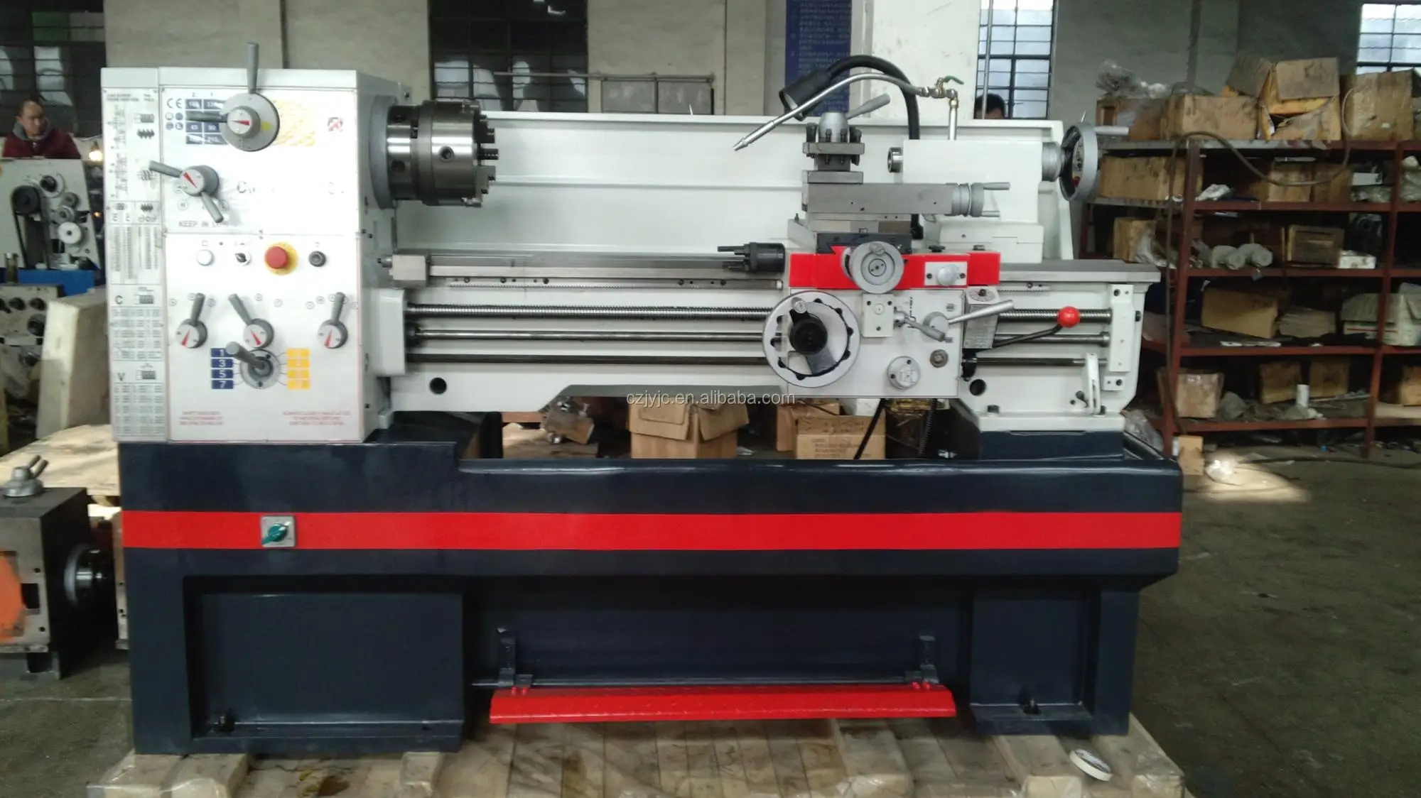 1.5m Precision Engine lathe with 410mm swing over bed