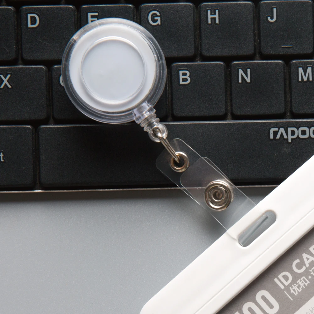 
Welcome OEM for medical and office retractable transparent plastic badge reel 