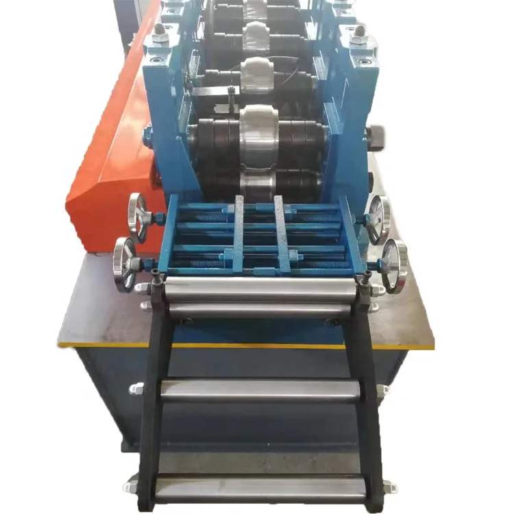 Ролико-гибочная машина для профилирования угловых шариков