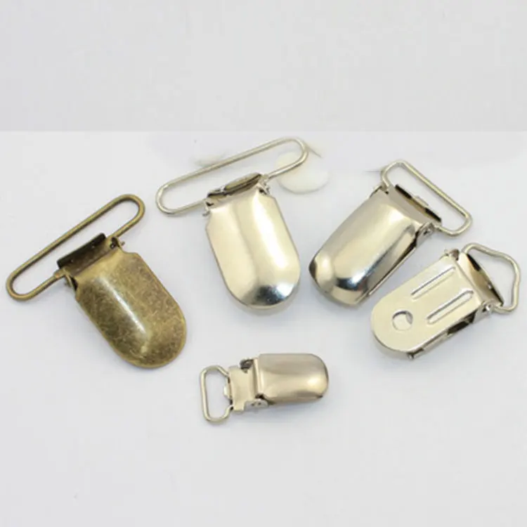 Cheap plastic metal leather wooden silicone holder baby pacifier clip