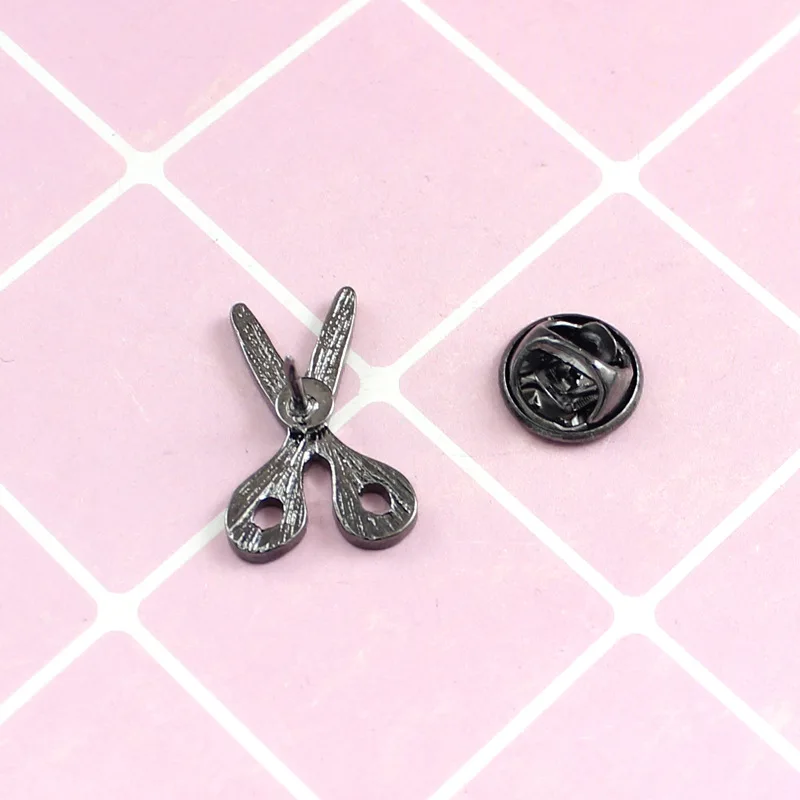 Custom Cute Small Size Personalized Hard Soft Enamel Pin Blue and White Color Custom Wholesale Mini Scissors Lapel Pin Brooch