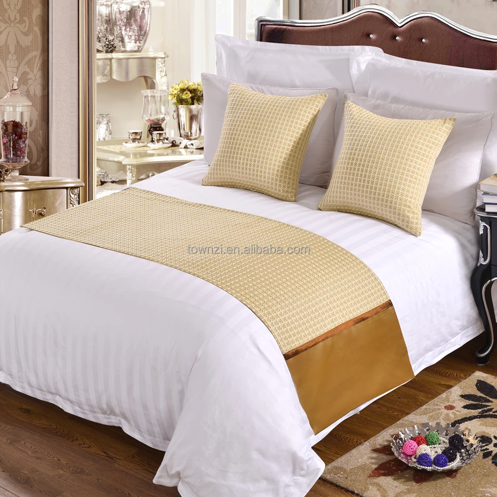 Wholesale Townzi customized Fashion 100% Cotton Hospital Satin Fabric Stripe Bed Runner For Hotel