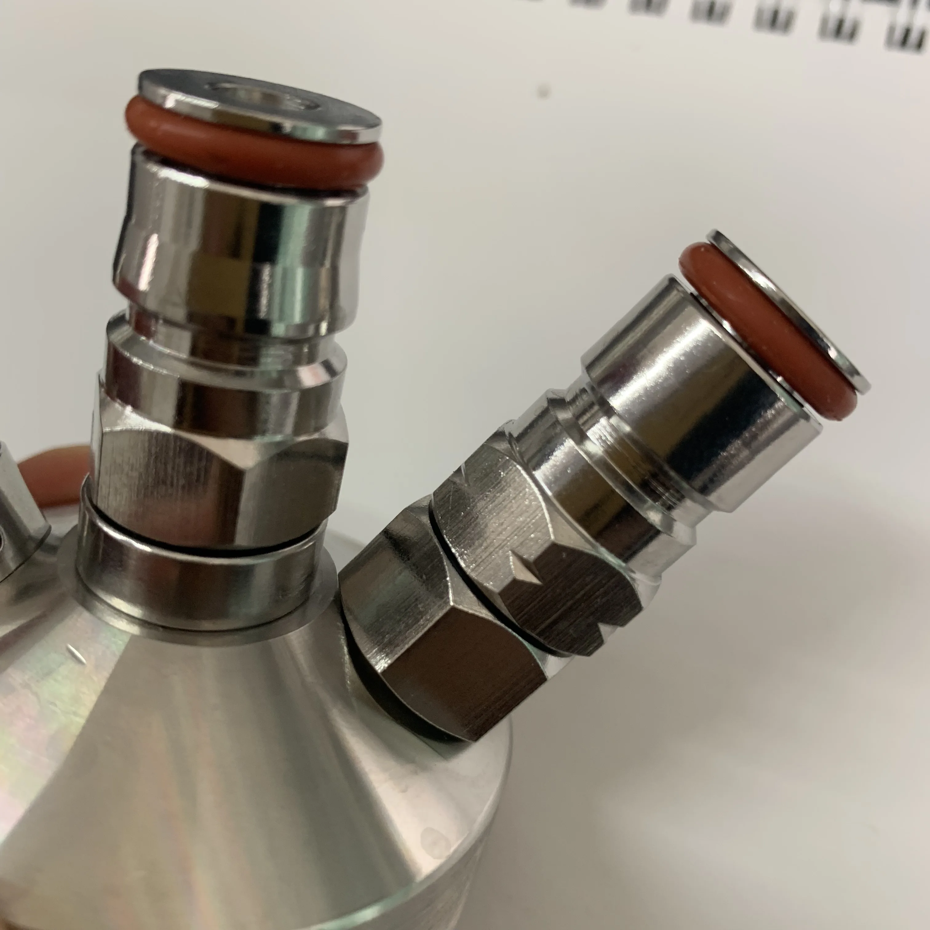 Mini Beer Keg Tap & Beer Line  Dispenser Top for 2L to 5L Growler