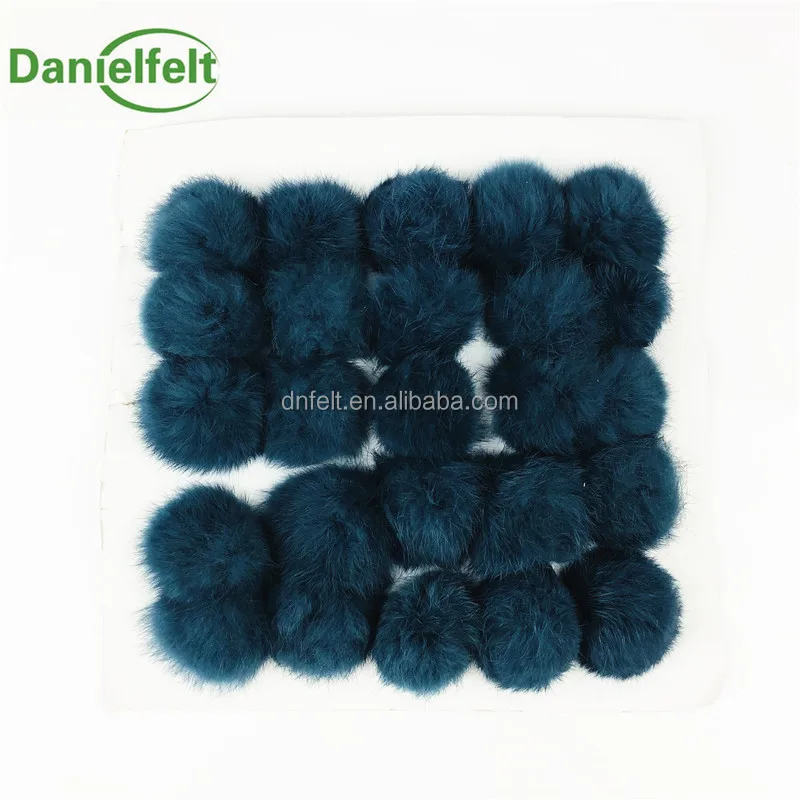 
2018 Amazon Top Seller Colorful Fur Ball Faux Pom Key Ring 