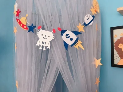 2019 new fashion eco friendly wool felt rocket and space men boy living room wall decoration toys