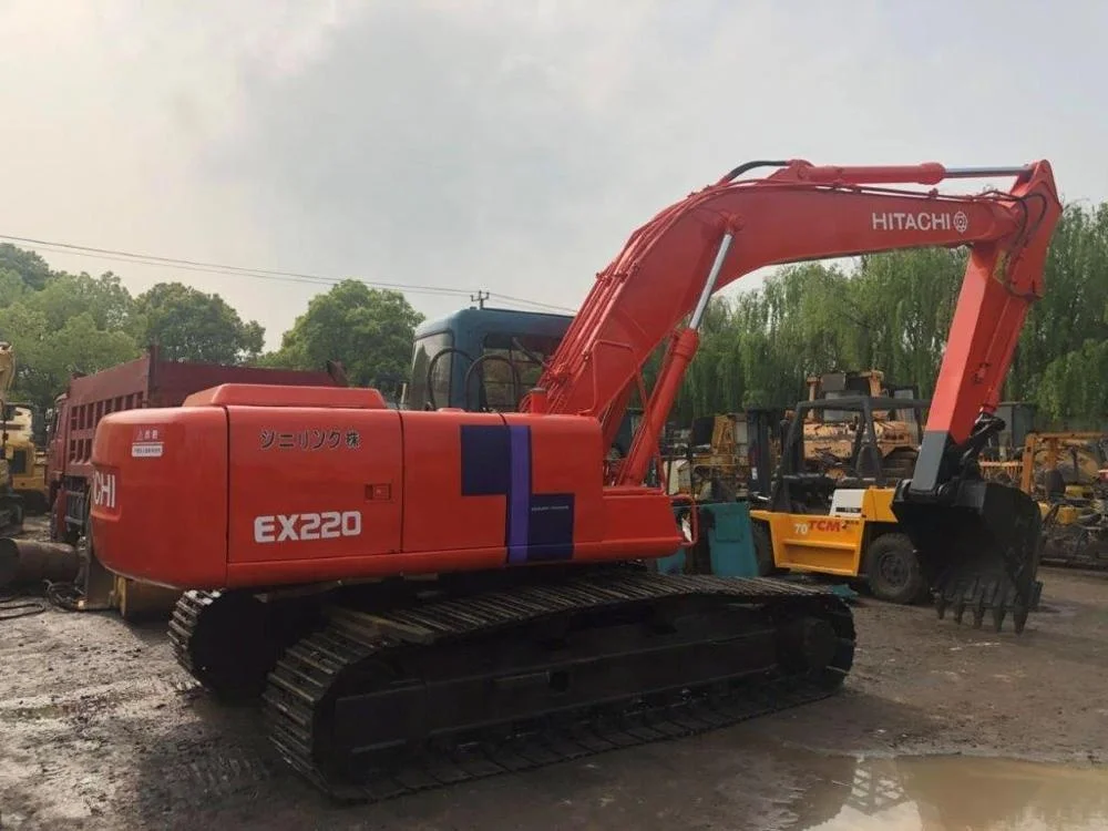 Imported second hand crawler excavator hitachii EX220,Cheap for sale in good condition.