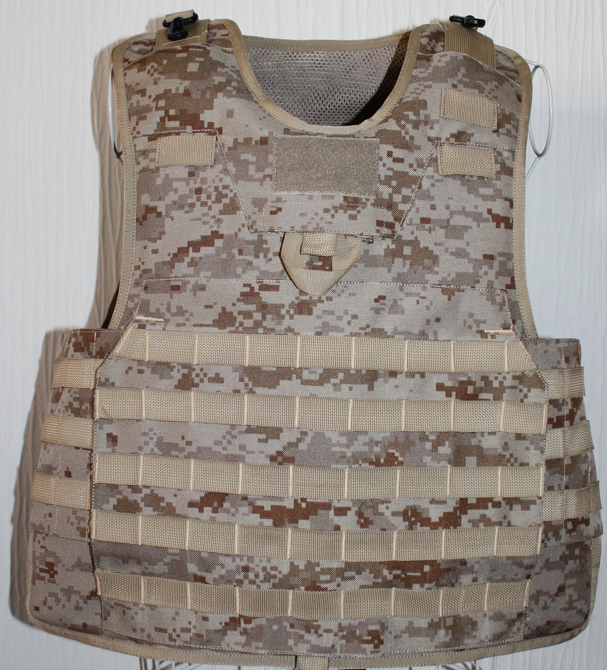 
 Облегченный бронежилет полный бронежилет  