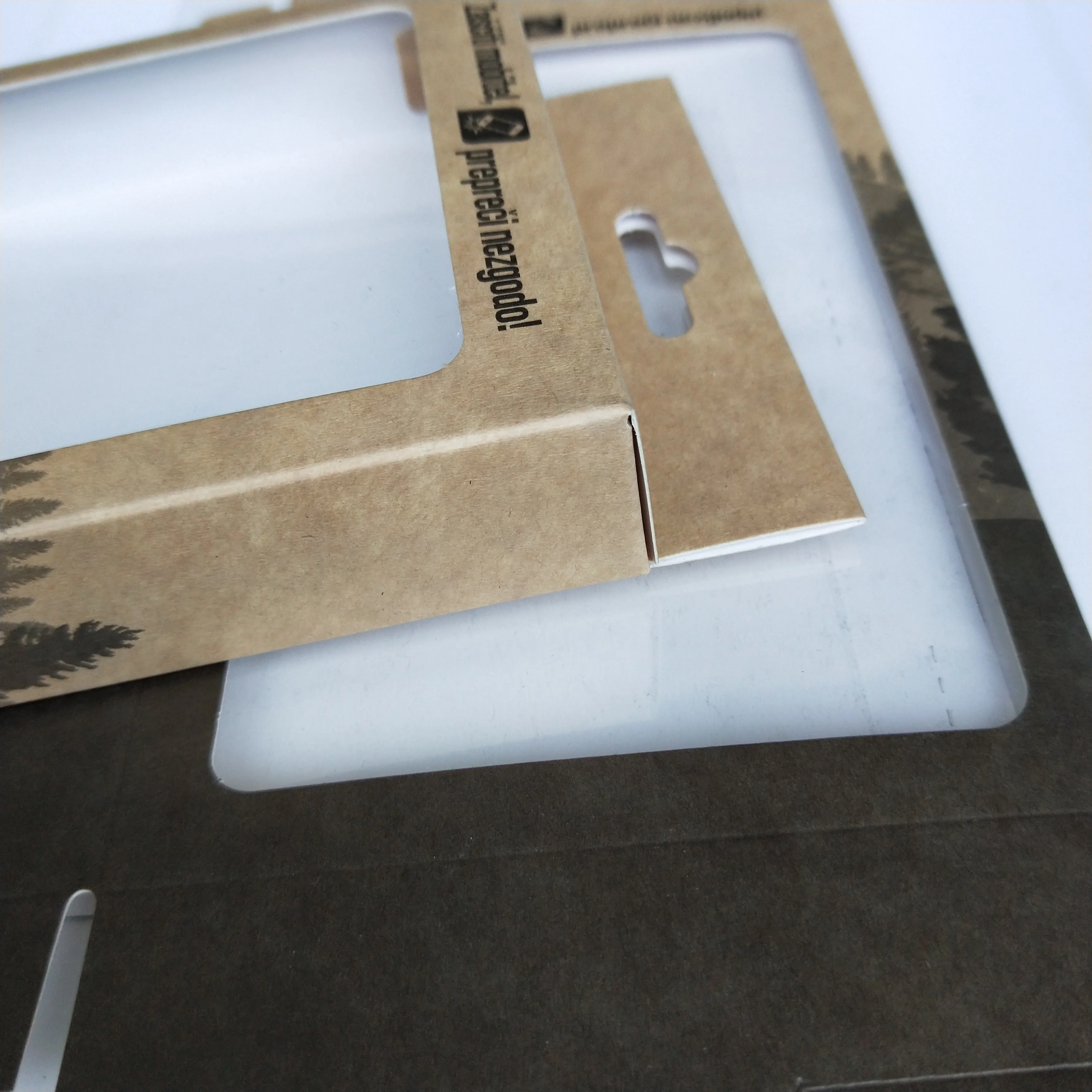 Customized eco-friendly craft paper packing boxes with window Recyclable wholesale mobile phone case packaging box