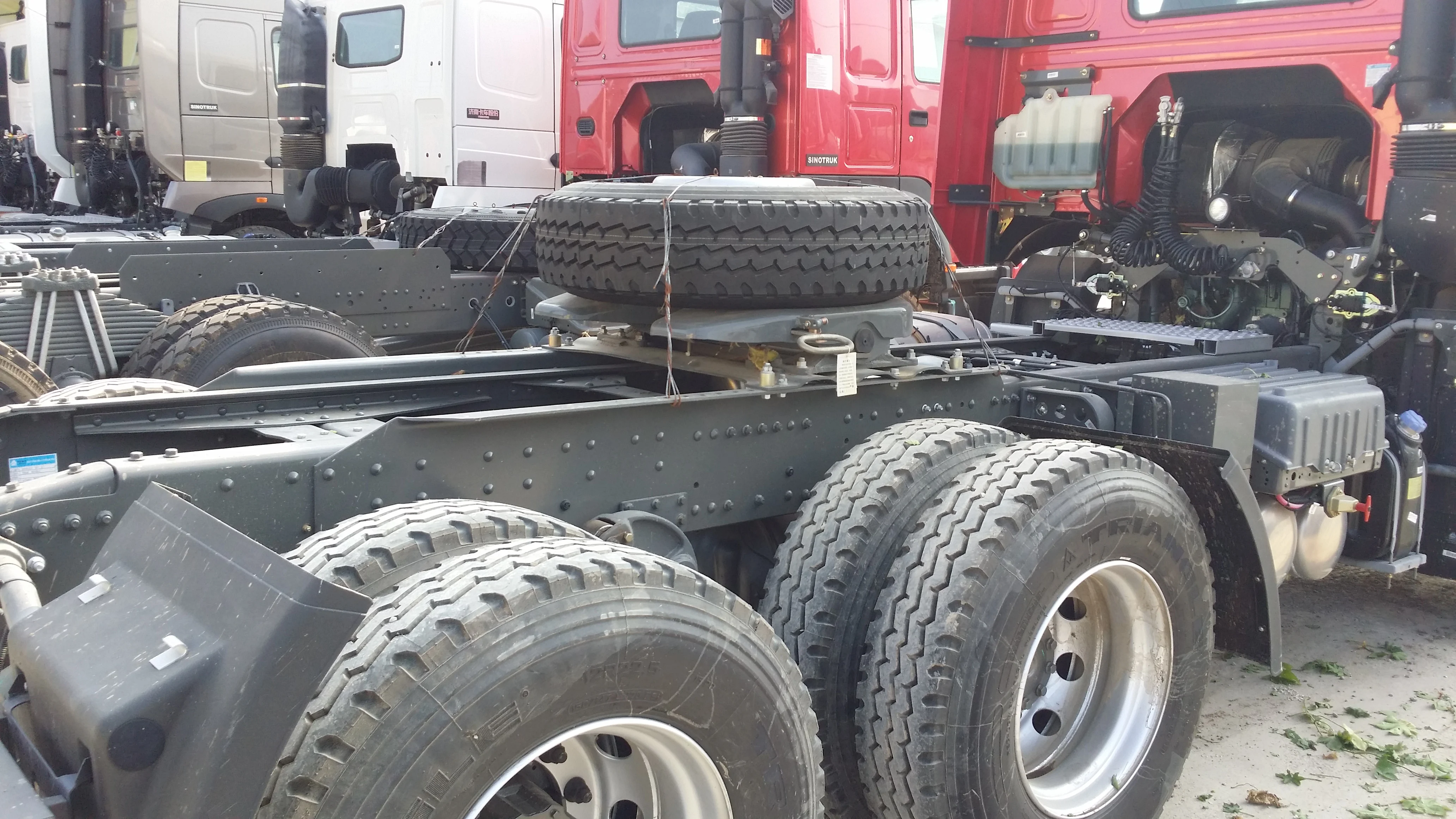 China factory howo 371 trailer head tractor truck price