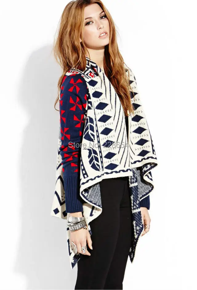 Classic Designs Women Sweaters from the best designers on YOOX. Discover our wide array of products and shop online: easy, quick returns and secure payment! You can dress fashionably even on the coldest days – just wear your favorite sweaters.