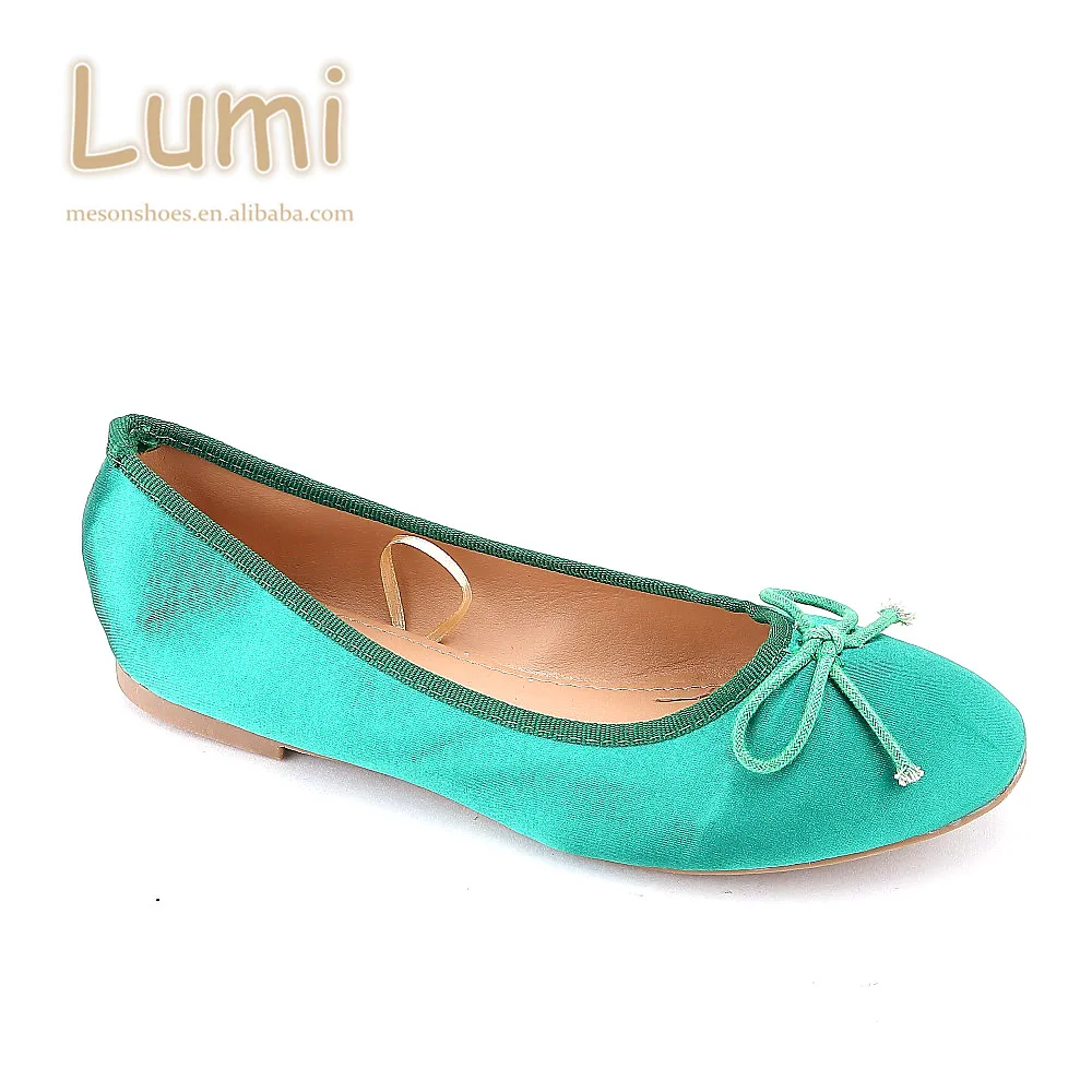 China Shoe Factory Bright Satin Fabric Upper Ladies Soft Ballerina Flat Shoes