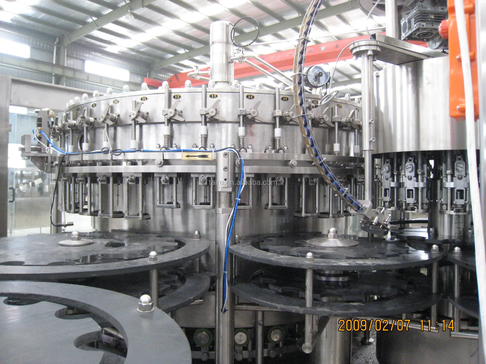 Automatic beer bottle filling machine/Beer Bottling Machine