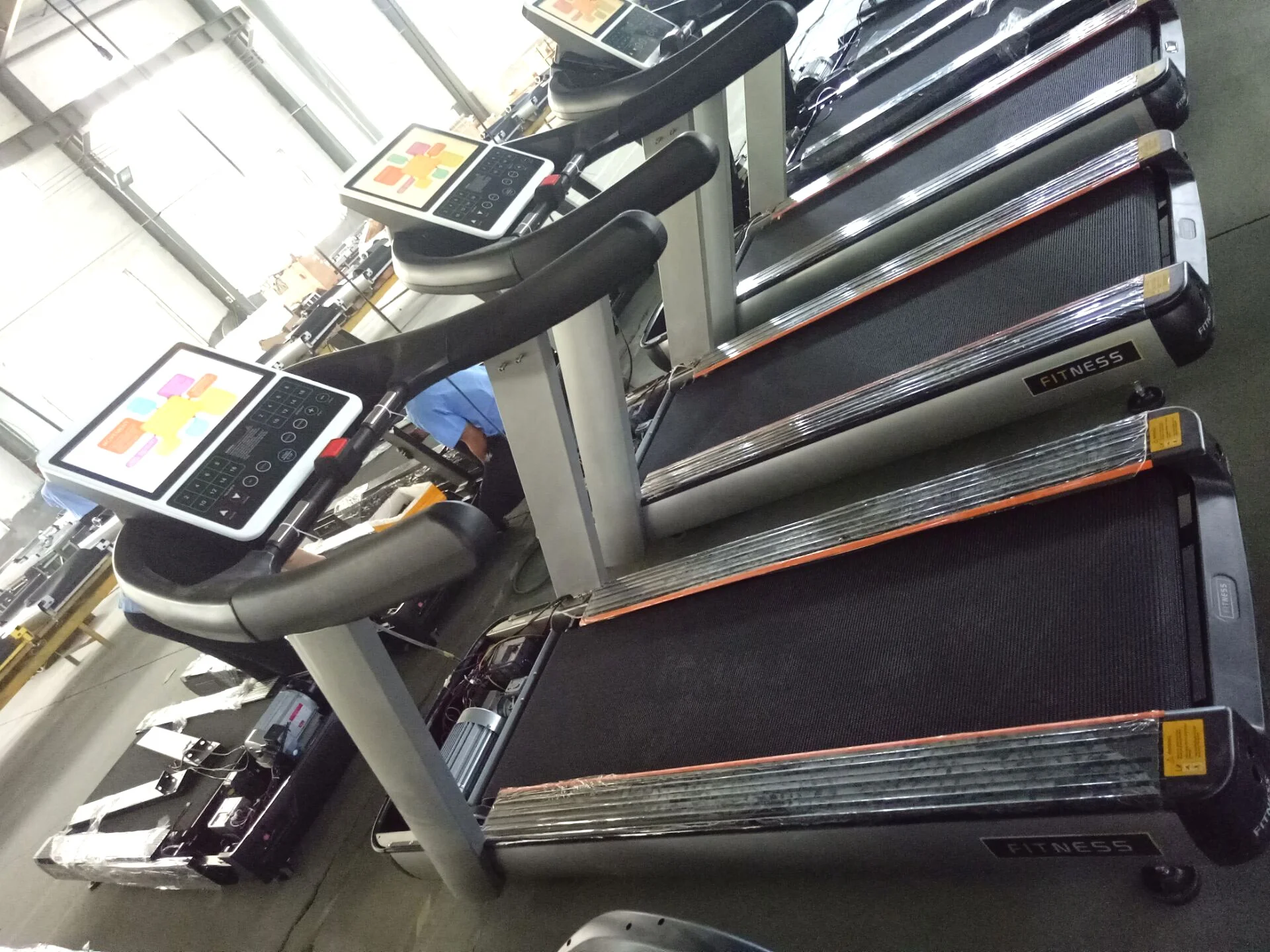 Top quality LCD touch screen Android System WIFI China gym equiment treadmill commercial fitness Cardio equipment