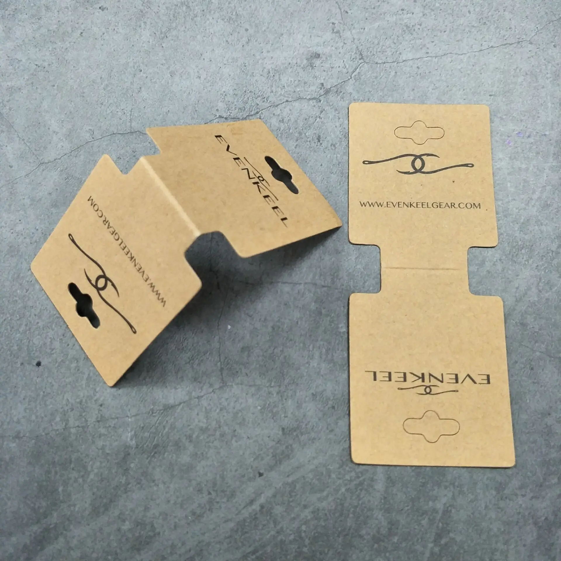 Custom brand logo design foldable brown kraft paper cardboard color printing jewelry hang tag