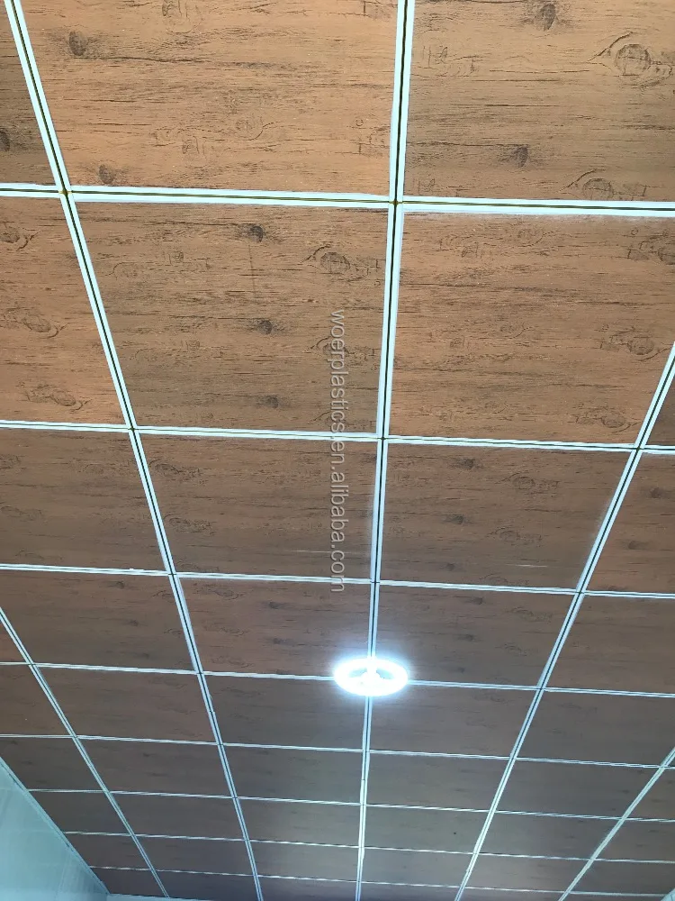 Рулон плёнки из ПВХ для гипсовых потолочных