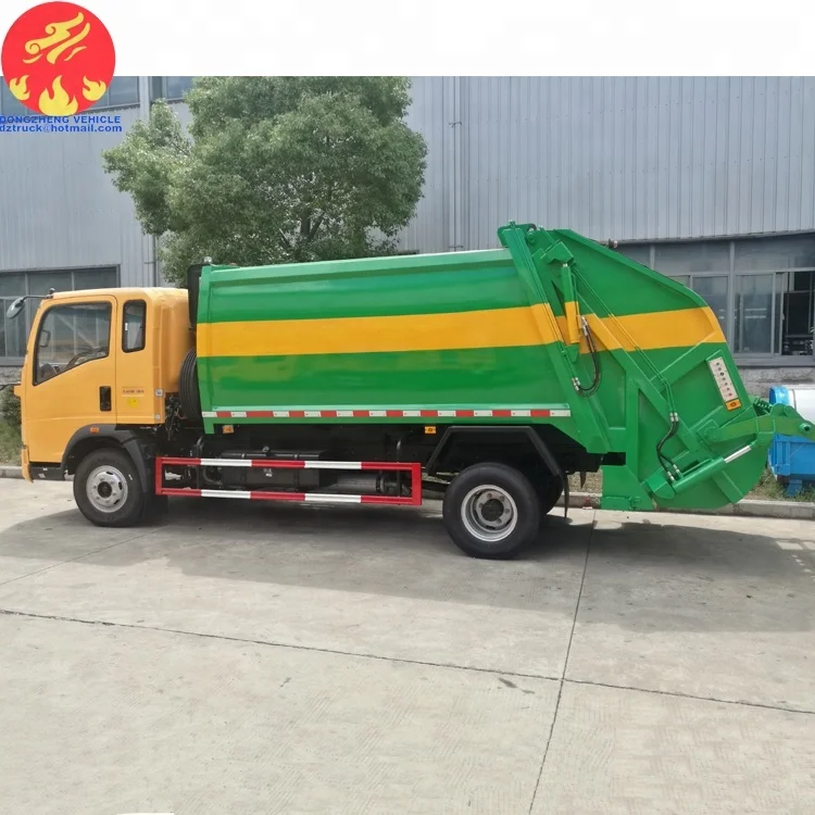 Sinotruck HOWO RHD 8000Liters compactor garbage trucks for sale
