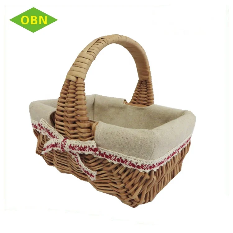 China Wicker Baskets Wholesale Small Woven Decorative Wicker Gift Basket for Flowers